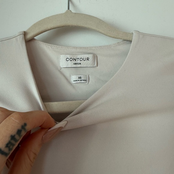 Aritzia Contour Top - Picture 3 of 3